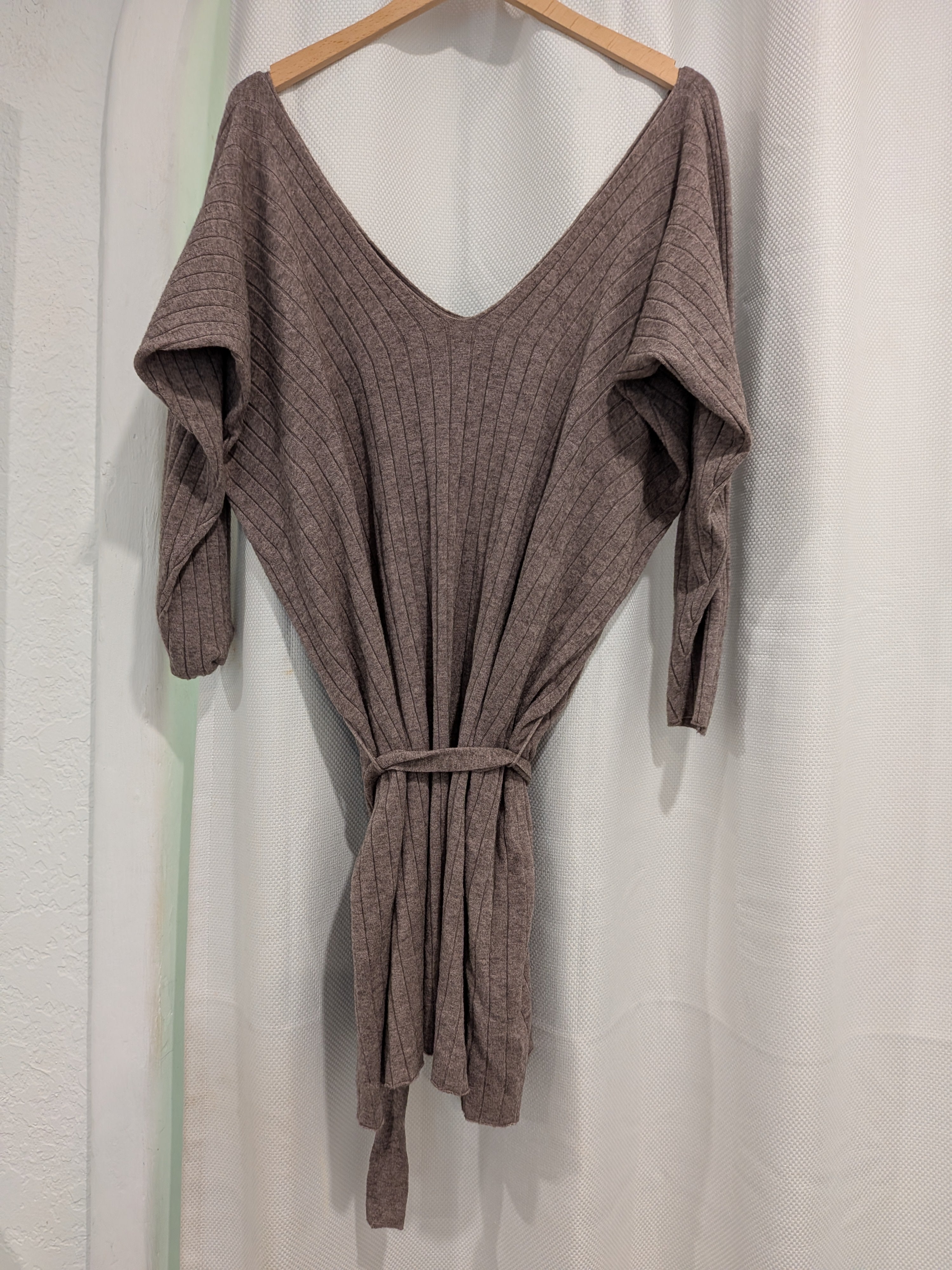 cashmere wrap dress Womens Ribbed Knit Long Sleeve V Neck Midi Dresses Caramel / XL Its Sleek Design Offers A Timeless Silhouette That Effortlessly Enhances Your Style Diane von Furstenberg New Linda